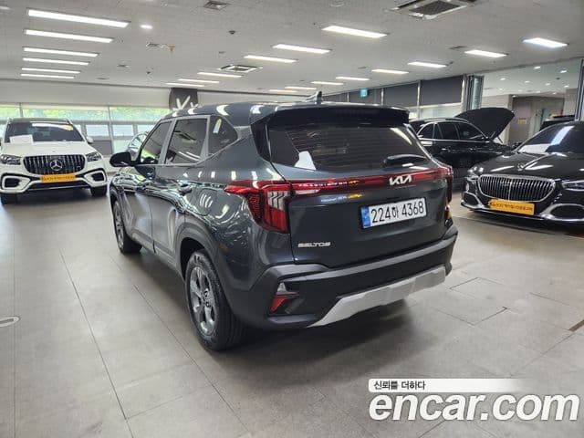 Kia Seltos 2025 — ფოტო 2/20