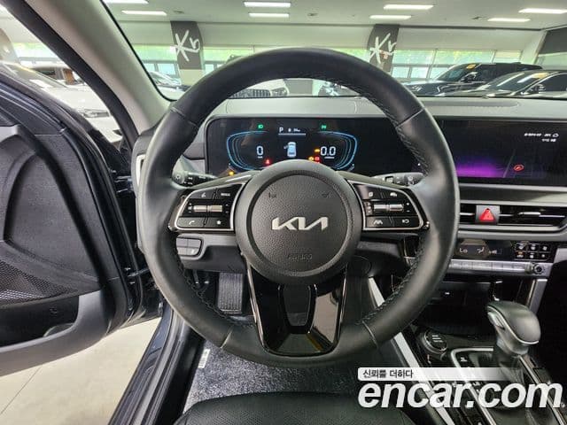 Kia Seltos 2025 — ფოტო 6/20