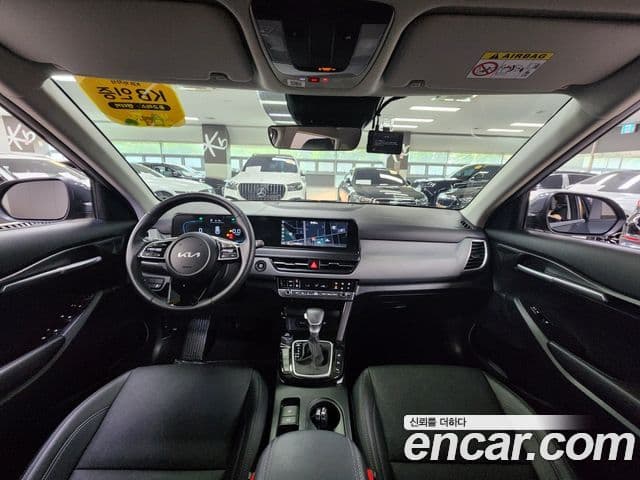 Kia Seltos 2025 — ფოტო 16/20