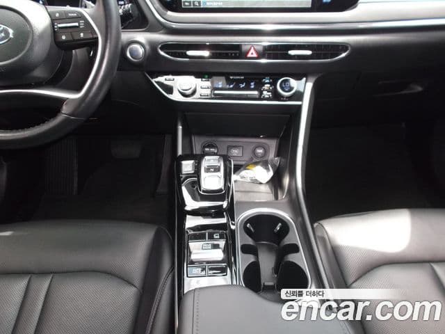 Hyundai Sonata 2022 — ფოტო 10/19