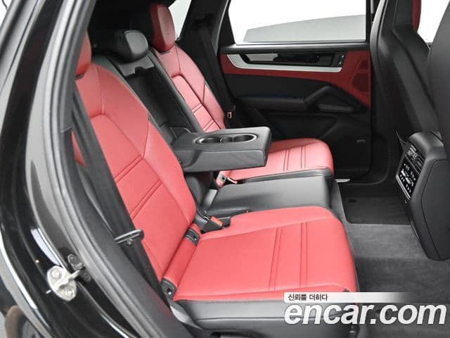 Porsche Cayenne 2025 — Şəkil 12/20