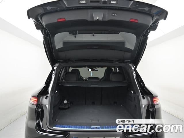 Porsche Cayenne 2025 — Şəkil 20/20
