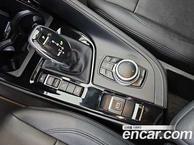 BMW X1 2021 — Şəkil 7/19