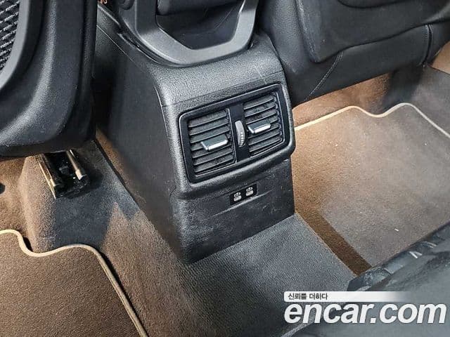BMW X1 2021 — Şəkil 12/19