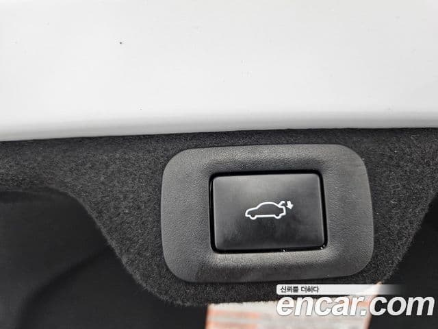 Toyota Crown Crossover 2024 — фото 16 из 19