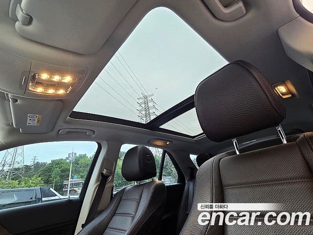 Mercedes-Benz GLE-Class 2020 — Фото 5/20