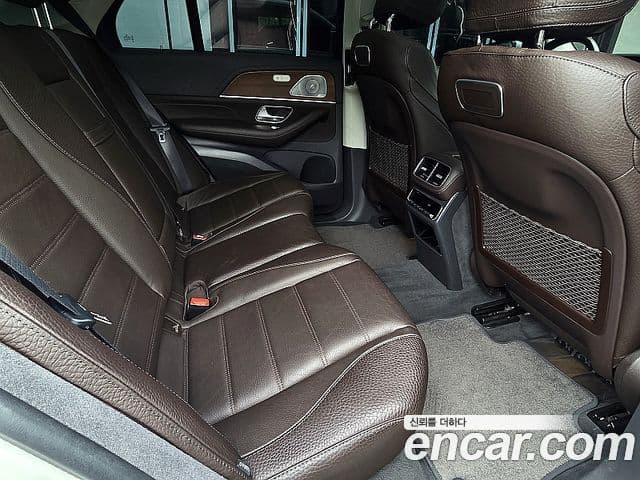 Mercedes-Benz GLE-Class 2020 — Фото 10/20