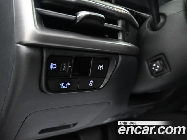Hyundai Grandeur 2023 — ფოტო 13/20