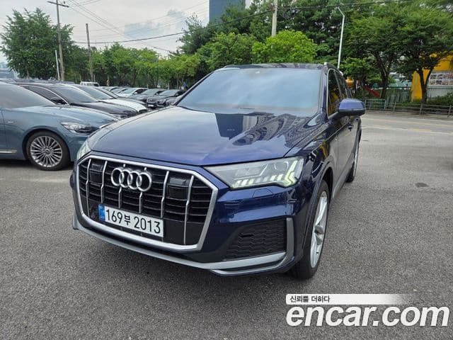 Audi Q7 2023 — ფოტო 9/18