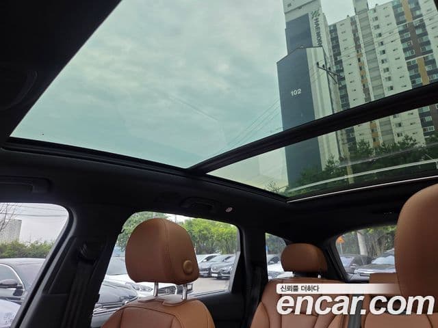 Audi Q7 2023 — ფოტო 12/18
