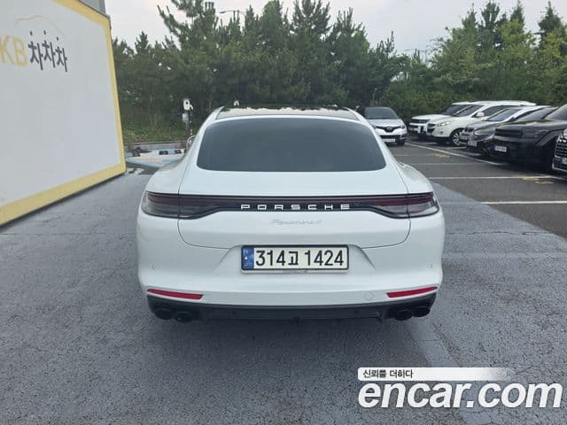 Porsche Panamera 2021 — Photo 9/19