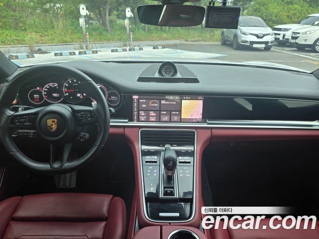 Porsche Panamera 2021 — Photo 18/19