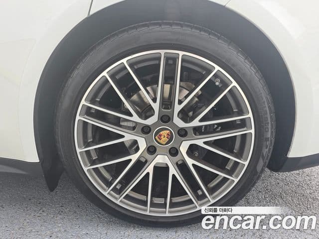 Porsche Panamera 2021 — Photo 15/19