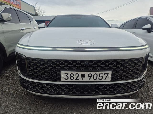 Hyundai Grandeur 2022 — ფოტო 6/16