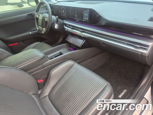 Hyundai Grandeur 2022 — ფოტო 13/16