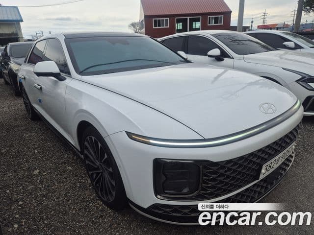 Hyundai Grandeur 2022 — ფოტო 14/16