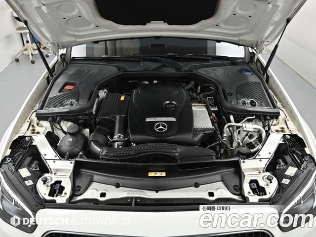 Mercedes-Benz E-Class 2021 — ფოტო 5/20