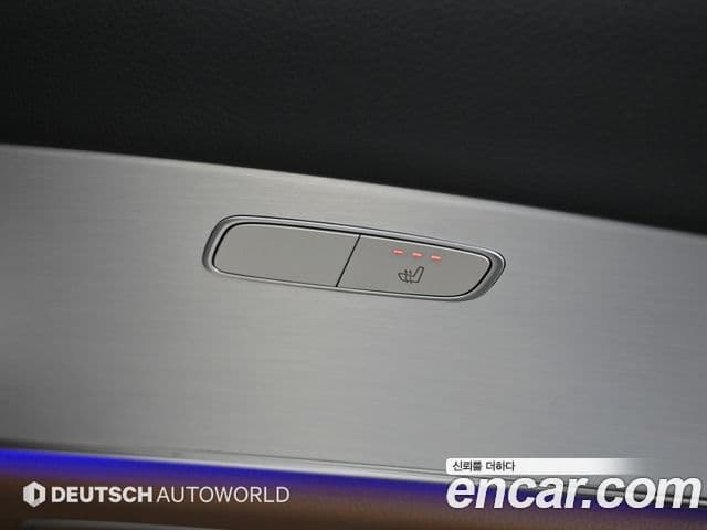 Mercedes-Benz E-Class 2021 — ფოტო 15/20