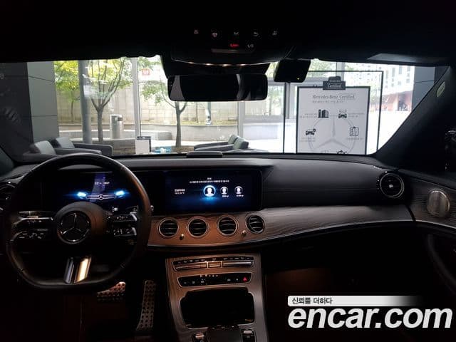 Mercedes-Benz E-Class 2022 — Şəkil 9/18