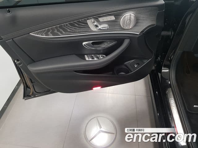 Mercedes-Benz E-Class 2022 — Şəkil 14/18