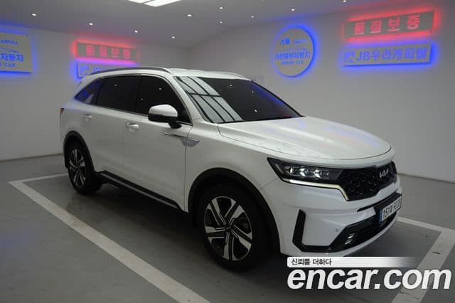 Kia Sorento 2022 — Фото 1/20