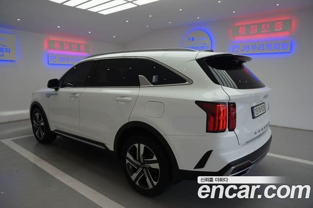 Kia Sorento 2022 — Фото 2/20