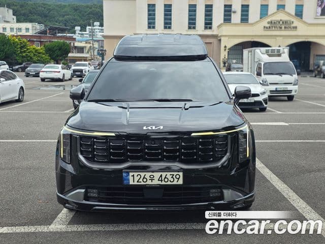 Kia Carnival 2024 — Şəkil 17/19