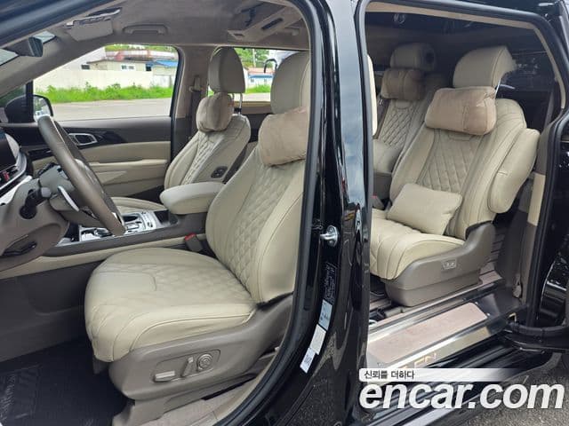 Kia Carnival 2024 — Şəkil 9/19