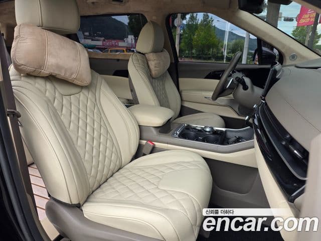 Kia Carnival 2024 — Şəkil 18/19