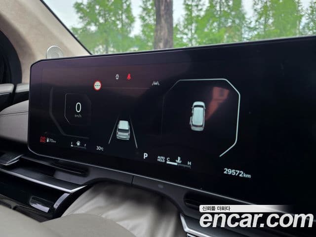 Kia Carnival 2024 — Şəkil 10/19