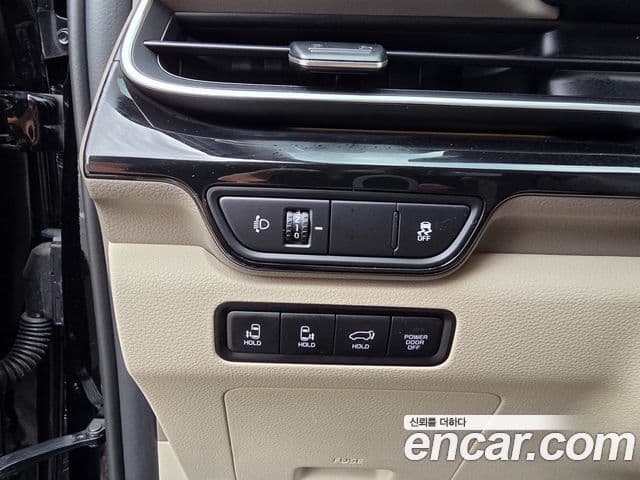 Kia Carnival 2024 — Şəkil 15/19