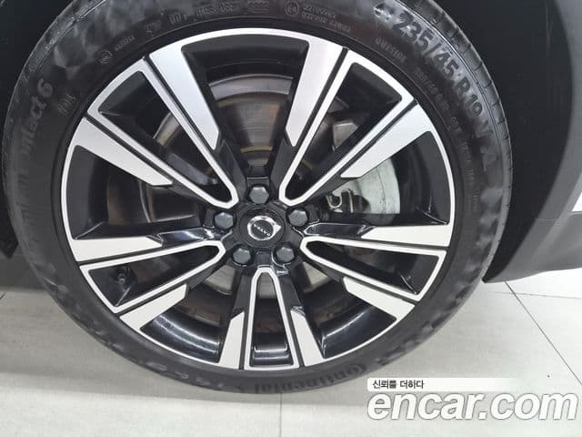 Volvo V60 Cross Country 2023 — ფოტო 18/20