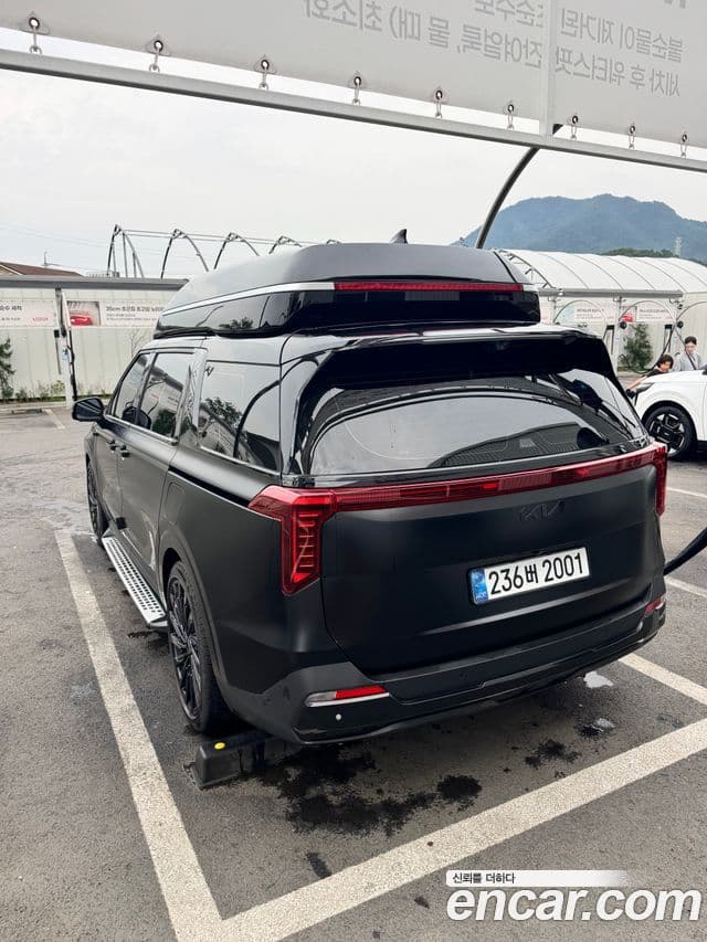 Kia Carnival 2024 — ფოტო 2/10