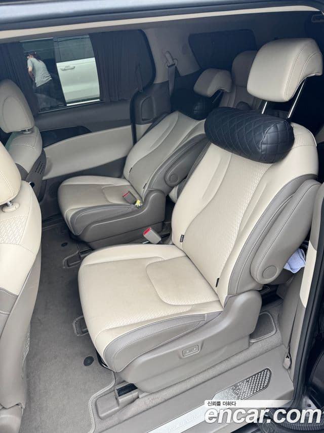 Kia Carnival 2024 — ფოტო 10/10