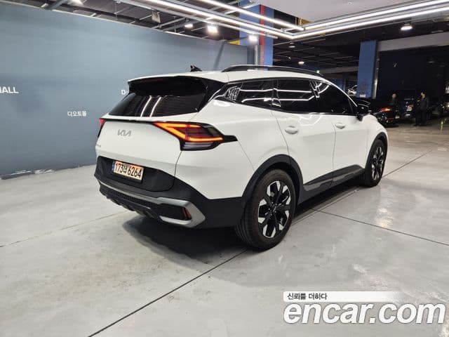 Kia Sportage 2022 — ფოტო 4/20