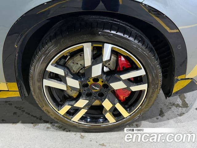 Mini Cooper S Countryman 2024 — ფოტო 4/19