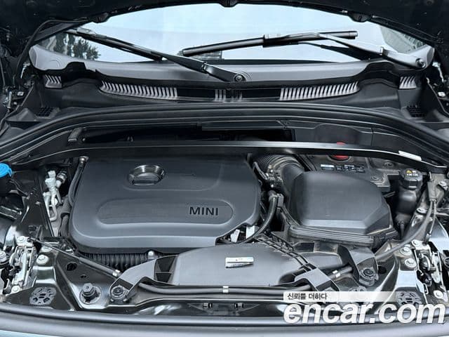 Mini Cooper S Countryman 2024 — ფოტო 5/19
