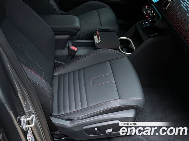 Mini Cooper S Countryman 2024 — ფოტო 10/19