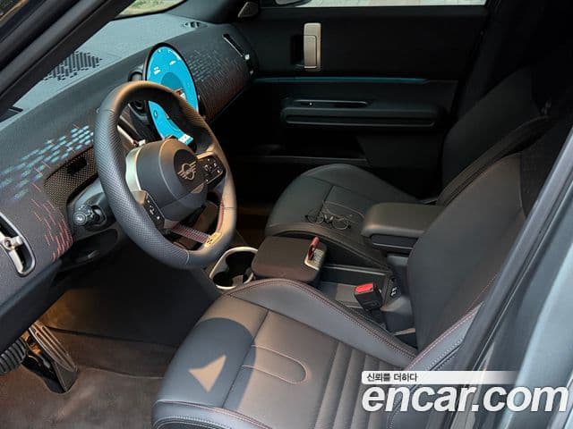 Mini Cooper S Countryman 2024 — ფოტო 8/19