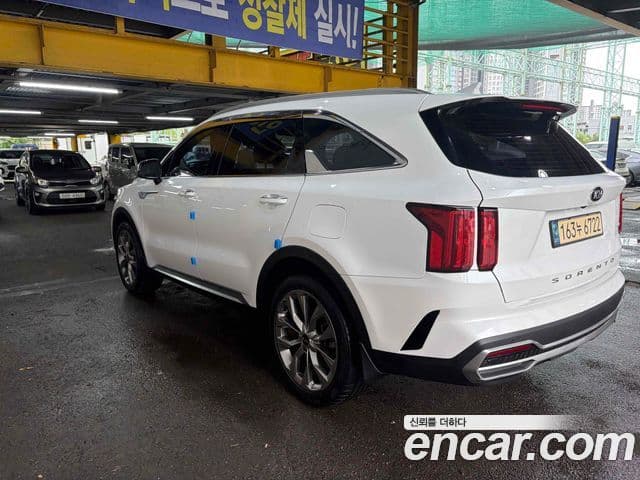 Kia Sorento 2021 — Фото 2/20