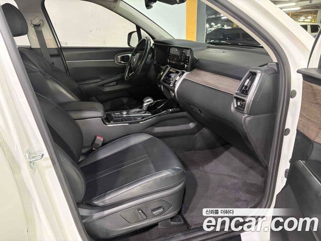 Kia Sorento 2021 — Фото 6/20