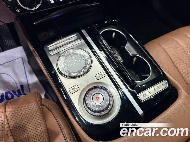 Genesis Electrified G80 2022 — Şəkil 8/20