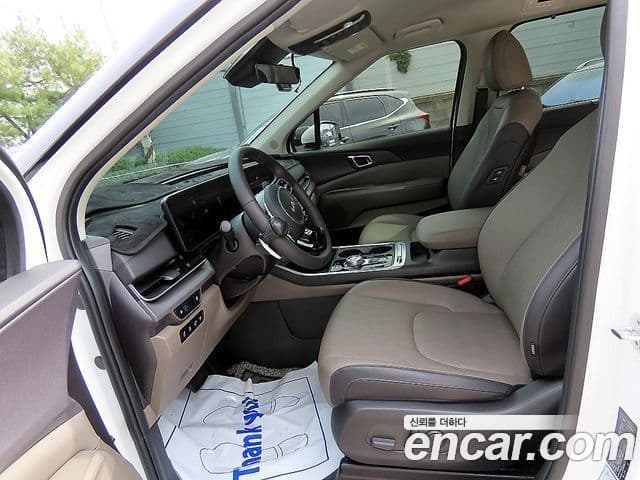 Kia Carnival 2023 — Фото 4/20