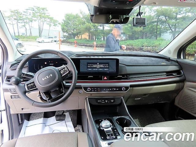 Kia Carnival 2023 — Фото 6/20