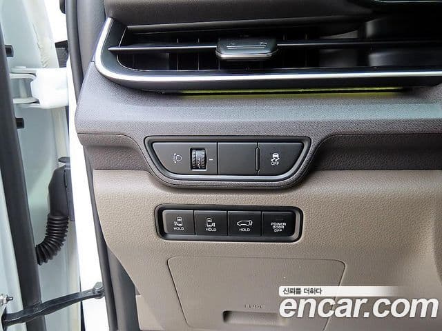Kia Carnival 2023 — Фото 13/20