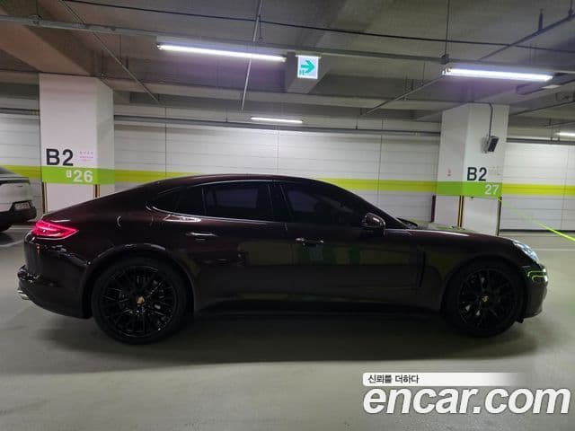 Porsche Panamera 2018 — Photo 14/20