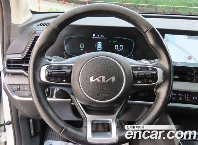 Kia Sportage 2022 — ფოტო 8/20