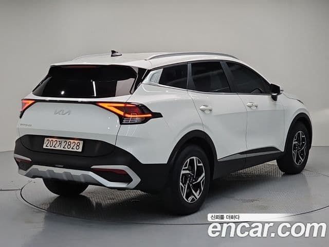Kia Sportage 2022 — Şəkil 1/18