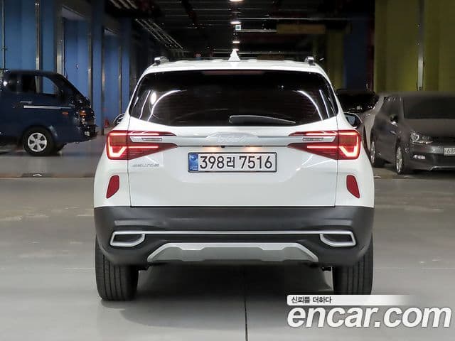 Kia Seltos 2022 — Şəkil 2/20