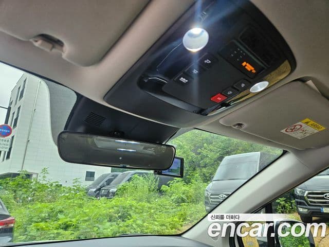 Kia Carnival 2024 — Şəkil 13/14